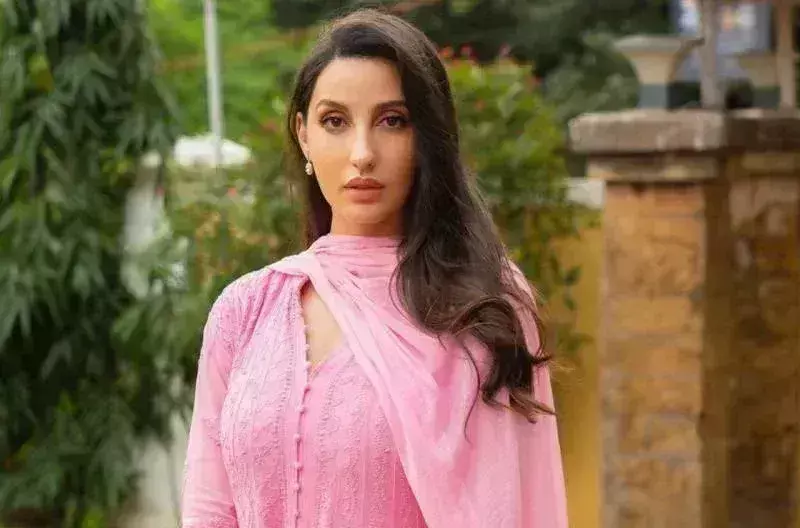 నోరా ఫతేహికి అలాంటి సలహా ఇచ్చారట