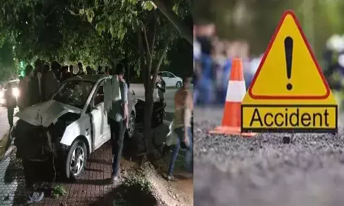 Vizag, Beach Road, Car Accident, Three Dead ,