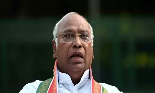 యువ నేతలకు కీలక బాధ్యతలు.. కాంగ్రెస్ వర్కింగ్ కమిటీని ప్రకటించిన ఖర్గే