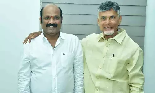 చంద్రబాబును కలిసిన యార్లగడ్డ