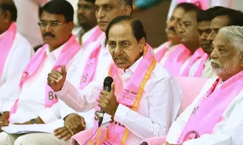 CM KCR, house plots distribution, journalists, Telangana