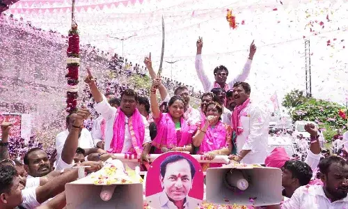 మా సీఎం అభ్యర్థి కేసీఆర్.. మీ ముఖ్యమంత్రి అభ్యర్థి ఎవరు.? : కవిత