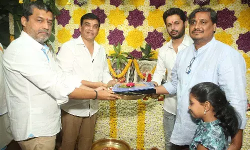 Nithin, new movie,Pawan kalyan,Thammudu