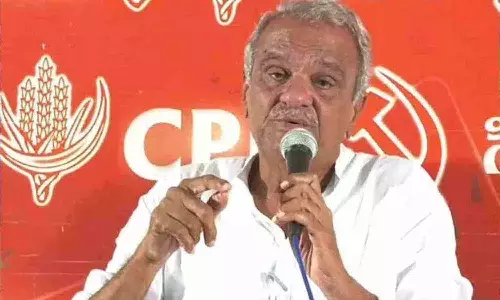 తెలుగు రాష్ట్రాల్లో నడిచేవి బీజేపీ డబుల్ ఇంజిన్ ప్రభుత్వాలే : సీపీఐ నారాయణ