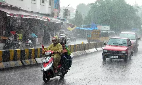 Heavy rain, Hyderabad, Traffic jam, yellow alert,GHMC