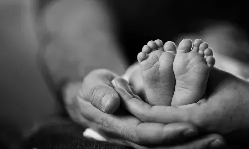 Two Child, Dead, hospital, UP, AC,