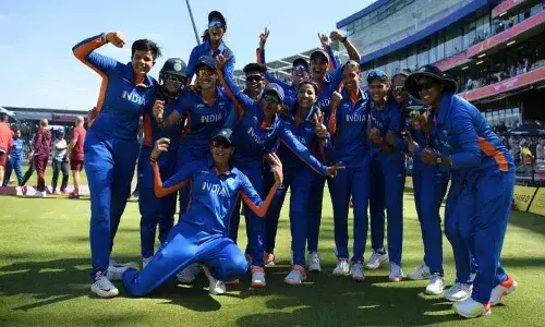 చరిత్ర సృష్టించిన భారత మహిళల క్రికెట్ జట్టు