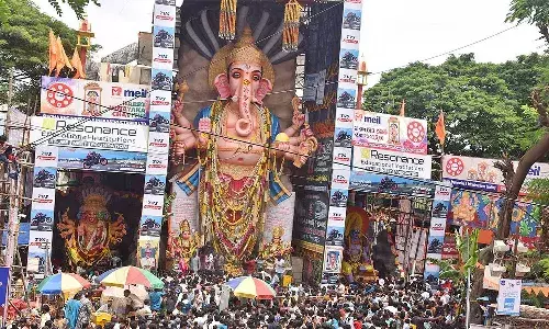 Khairatabad Ganesh, Ganesh Shobhayatra, Hyderabad, Balapur Ganesh, laddu auction
