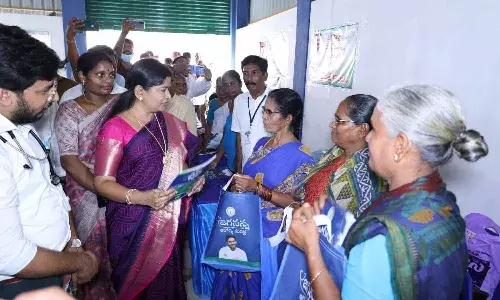 ఆరోగ్యాంధ్రప్రదేశ్ దిశగా రాష్ట్రం : హోంమంత్రి తానేటి వనిత