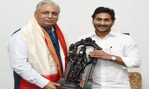 సీఎం జ‌గ‌న్‌ను క‌లిసిన టెక్‌ మహీంద్ర ఎండీ