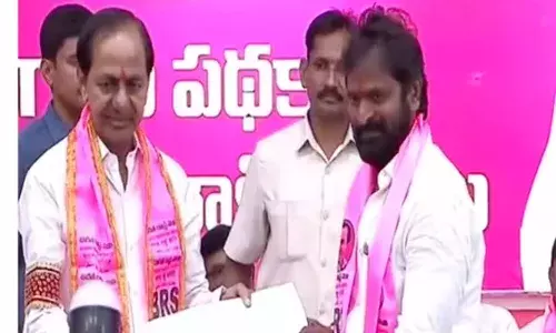 CM KCR, B-forms,  telangana Bhavan, 51 Candidates,