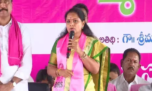 MLC kavitha,  congress, priyanka, rahul,