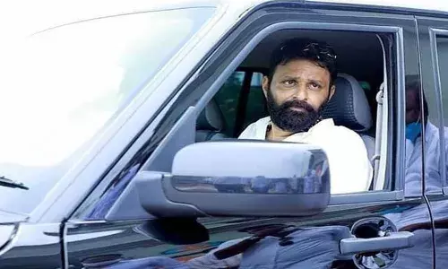 gudivada, mla kodali nani, car accident, vijayawada,