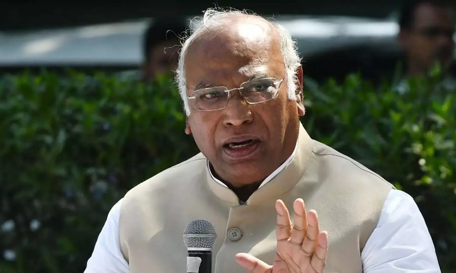 Bangaru Telangana, BJP, brs, Mallikarjun Kharge, Telangana elections 2023