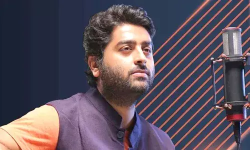 Singer Arijit Singh, fan, selfie, Bollywood