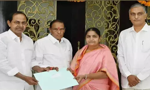 brs, narsapur, mla candidate, sunitha laxma reddy,