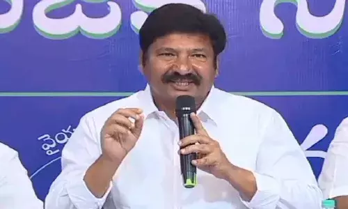 చంద్రబాబు పాప పరిహార యాత్ర అని పేరు పెట్టుకుంటే బాగుండేది : మంత్రి జోగి రమేష్