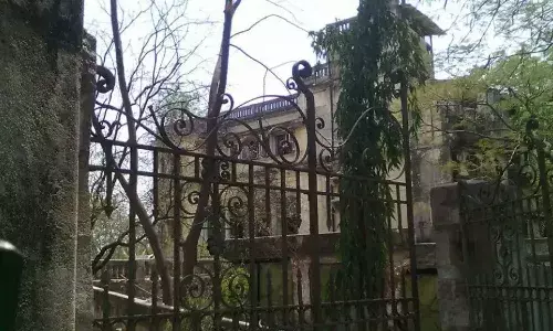 Hyderabad, ghost house, Kundanbagh, Begumpet,Haunted House