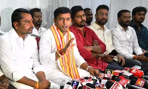 బీజేపీకి మ‌రో షాక్‌.. పార్టీకి యువ నేత రాకేష్ రెడ్డి రాజీనామా