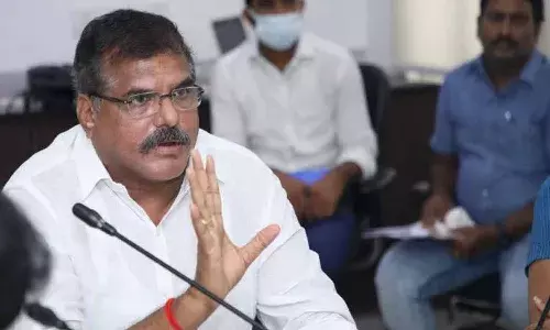ముసుగులు వేసుకుని మళ్లీ మోసం చేయాడనికి వస్తే ఊరుకుంటారా..? : మంత్రి బొత్స