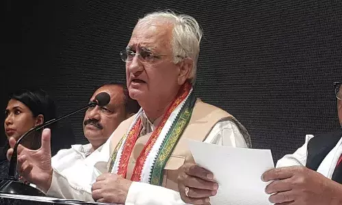 ఇందిరమ్మ ఇళ్లు ఇరుకని వెక్కిరించిన మీరు.. ఎంతమందికి ఇళ్లు కట్టించారు.?