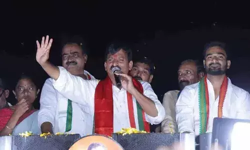 చిత్తు కాగితాలు తీసుకుని పోయారు : పొంగులేటి సంచలన వ్యాఖ్యలు