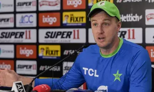 పాక్ క్రికెట్లో అలజడి.. రాజీనామా చేసిన బౌలింగ్ కోచ్