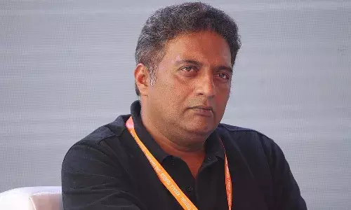 KCR, CM material, PM material, Prakash Raj, Telangana Polls
