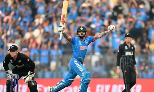 సచిన్ ముందే 50వ సెంచరీ చేసిన కోహ్లీ..!