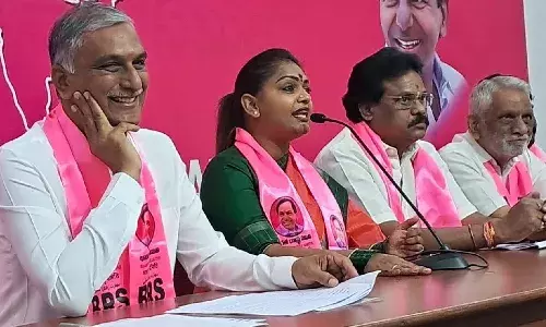 Telangana, Kathi Karthika, BRS, Congress