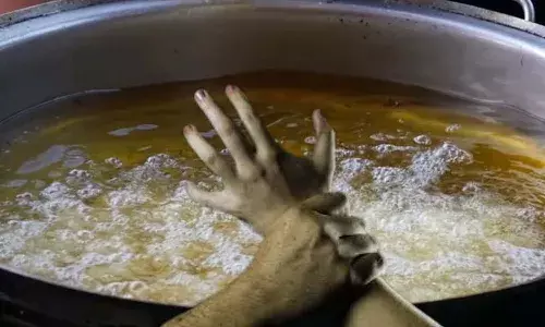 Chittoor Woman, boiling oil, Puthalapattu, Andhra Pradesh