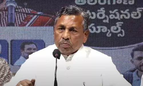 కేసీఆర్ అబద్ధాలు చెపుతున్నారు.. ఆయన పాలన అంతా అవినీతే : కర్ణాటక మంత్రి