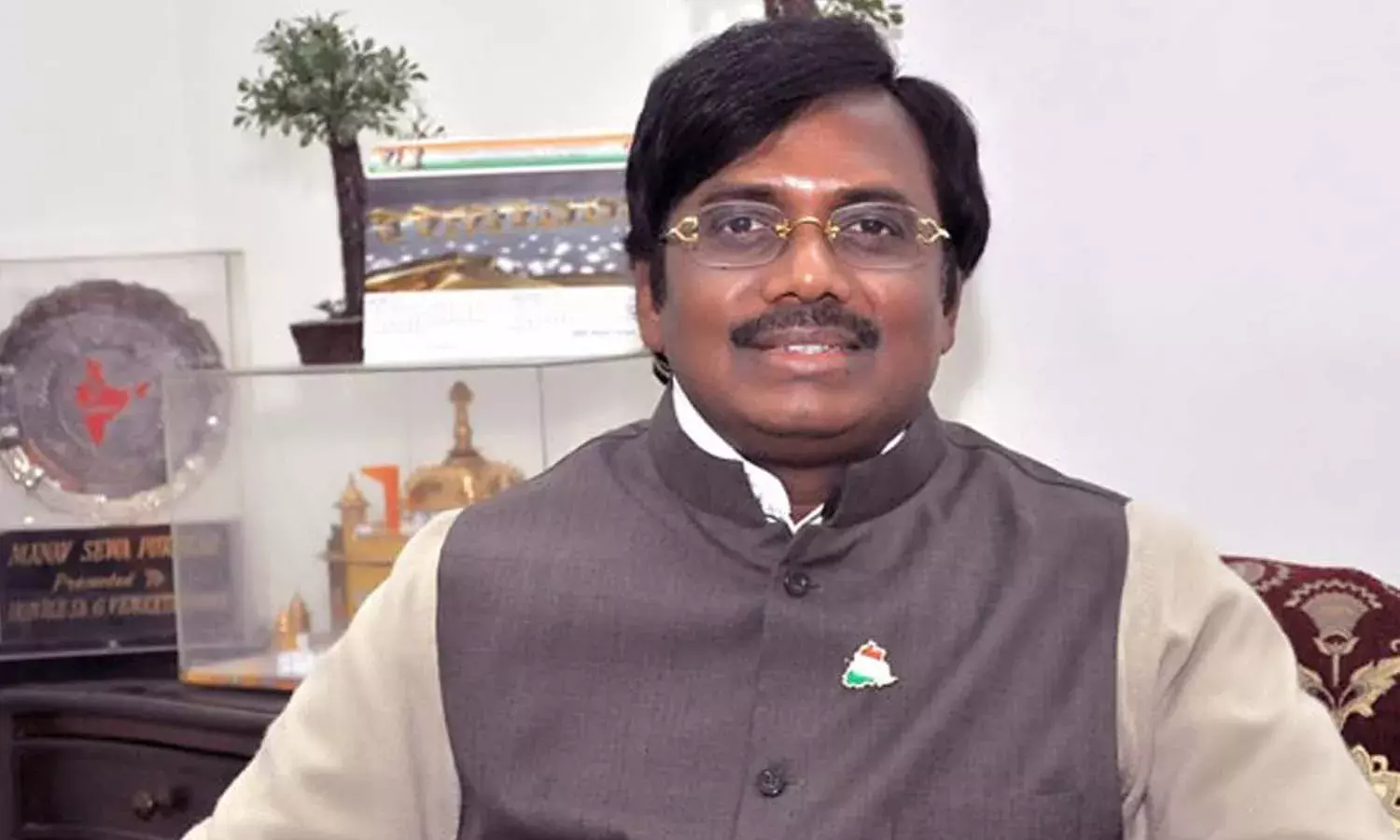 It Raids, Chennur, Congress Mla Candidate, G Vivek