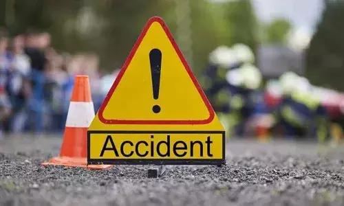 Visakhapatnam, road accident, Children injured, APnews