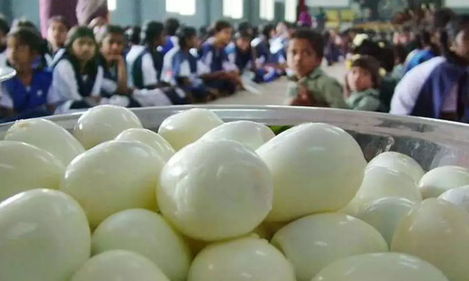 Daughter,  forcibly eggs, Father complaint,