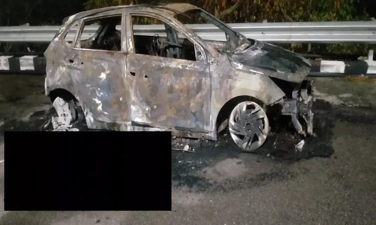 hyderabad, fire in car, man died, ORR,