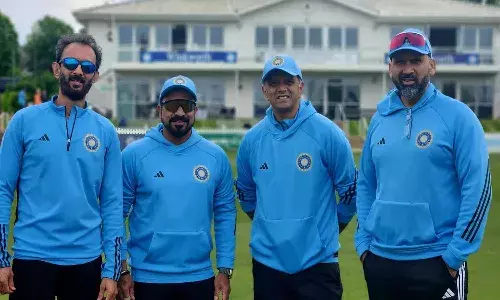 ద్రవిడ్ పదవీకాలాన్ని పొడిగించిన బీసీసీఐ.. కోచింగ్ స్టాఫ్లో ఎలాంటి మార్పు చేయలేదుగా..!