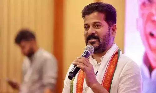 కేటీఆర్ మీద మేనేజ్మెంట్ కోటా సెటైర్లు