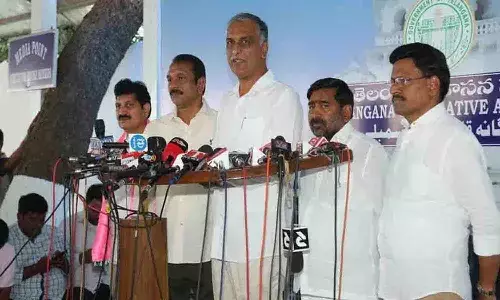 అడగడం మొదలుపెట్టిన హరీష్ రావు