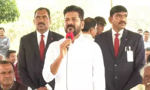 బంగారం కుద‌వ పెట్ట‌డంపై మాజీ ప్ర‌ధాని పీవీ చెప్పిన మాట‌లు గుర్తుచేసిన సీఎం