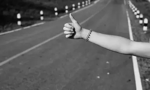 Hyderabad, extorted money, Banjarahills, Crime news