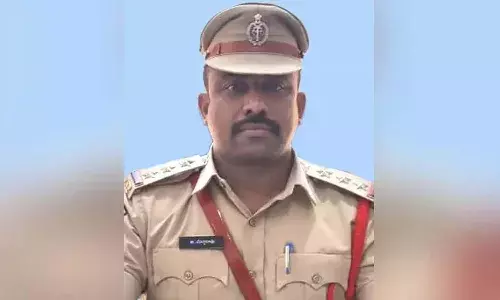 Hyderabad, Panjagutta inspector, road accident, Former MLA Shakeel son