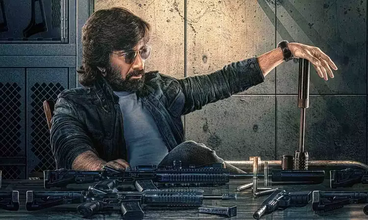 లాజిక్ తో కొడుతున్న రవితేజ ఈగిల్ నిర్మాతలు