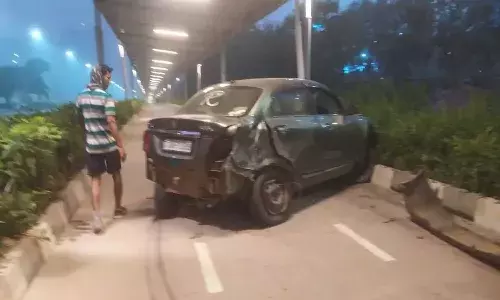 car crashes,  hyderabad, new cycling track,  narsingi,