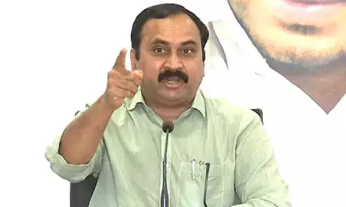 లోకేష్ను ఓడించిన నాకు సహకారం అందించకపోతే ఎలా.? : ఆర్కే