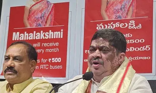 minister ponnam prabhakar,  praja palana, applications,