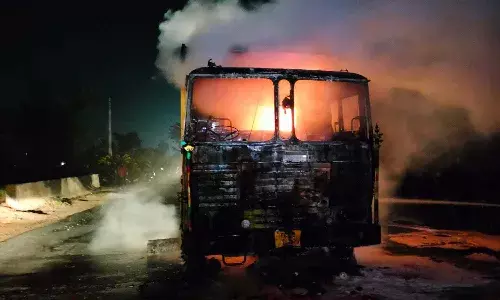 Hyderabad, fire, road accident