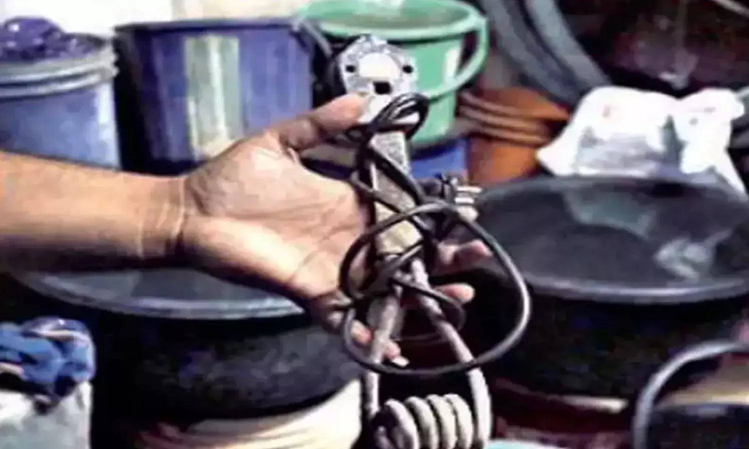 girl, died, water heater, shock, tadipatri,