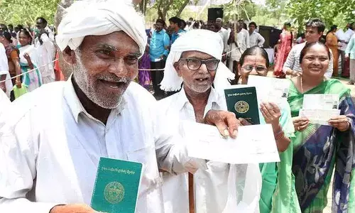 telangana, minister tummala,  rythu bandhu, money,
