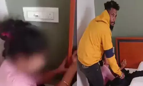 attack,  karnataka, lodge, viral video,